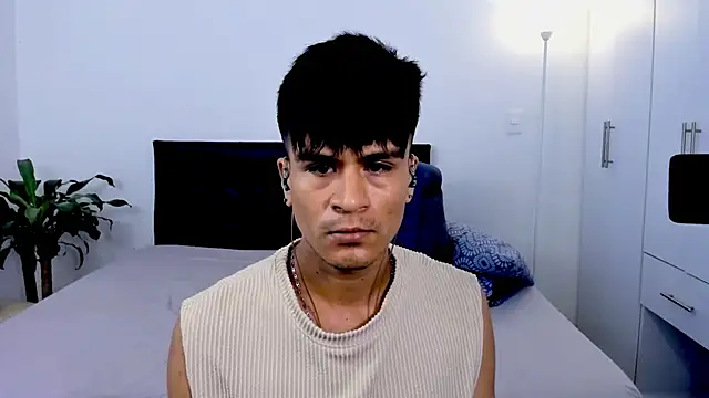 Eiden allenx online show from 12/31/24, 02:03