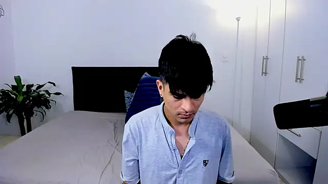 Eiden allenx online show from 01/03/25, 11:25