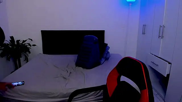 Eiden allenx online show from 02/04/25, 11:49