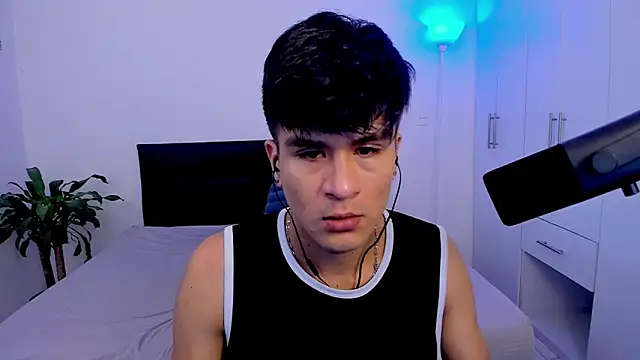 Eiden allenx online show from 02/05/25, 04:03