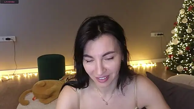 Mary love16 online show from 12/29/24, 09:17