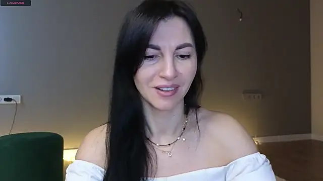 Mary love16 online show from 01/31/25, 06:57