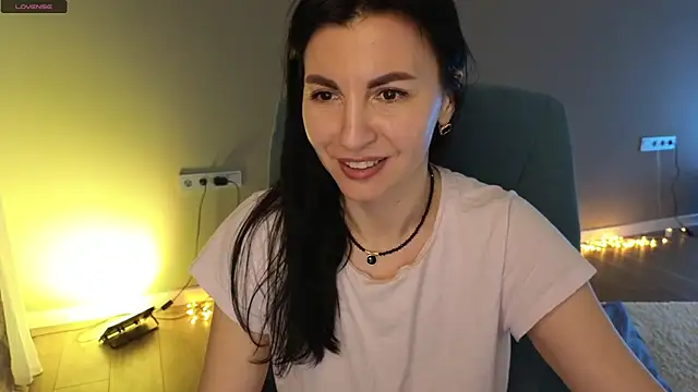 Mary love16 online show from 02/13/25, 12:43