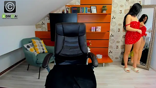 EmillyTaylor online show from 02/03/25, 07:29