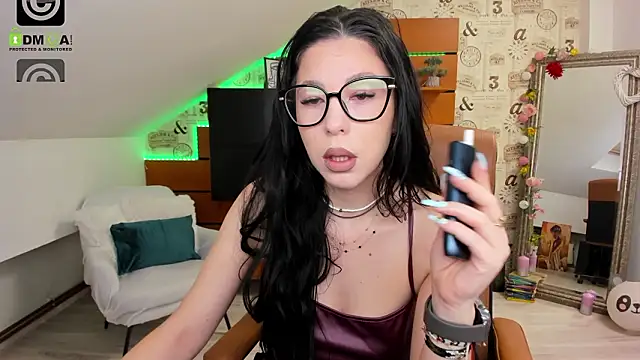 EmillyTaylor online show from 03/26/26, 04:40