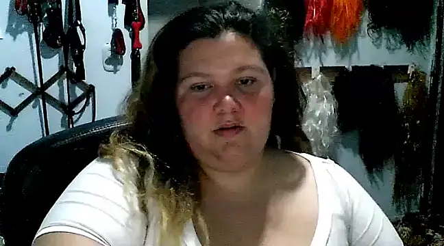 squirt322bbw online show from 02/17/25, 02:09