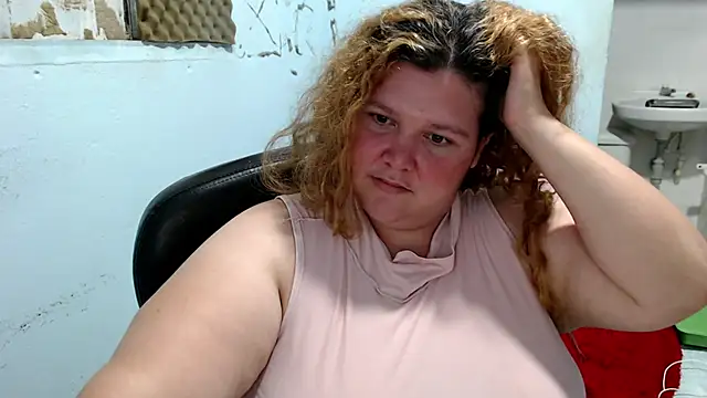 Snapshot of squirt322bbw chatting on 05/17/26, 03:48 squirt322bbw online show from 05/17/26, 03:48