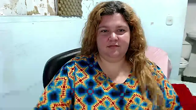 Snapshot of squirt322bbw chatting on 05/19/26, 03:29 squirt322bbw online show from 05/19/26, 03:29
