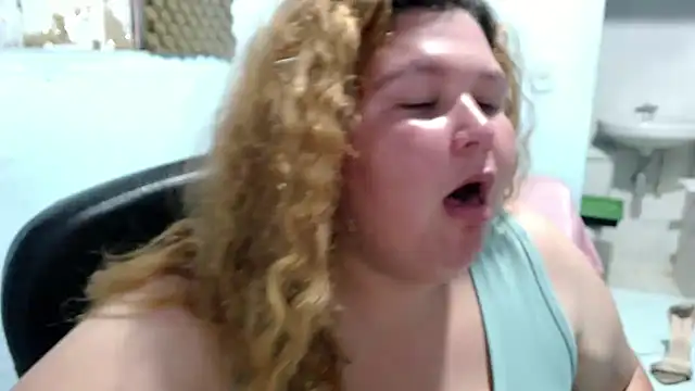 Snapshot of squirt322bbw chatting on 05/30/26, 07:11 squirt322bbw online show from 05/30/26, 07:11