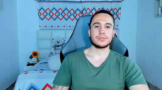 Snapshot of juan__jimenez chatting on 12/17/24, 12:23 juan jimenez online show from 12/17/24, 12:23