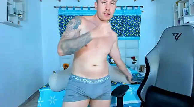 Snapshot of juan__jimenez chatting on 01/18/25, 10:17 juan jimenez online show from 01/18/25, 10:17