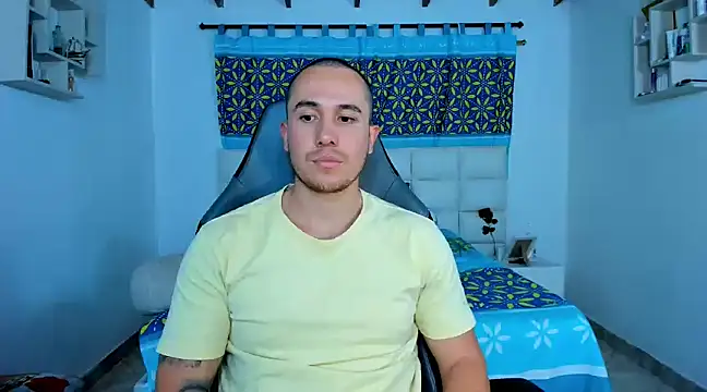 Snapshot of juan__jimenez chatting on 01/21/25, 11:34 juan jimenez online show from 01/21/25, 11:34