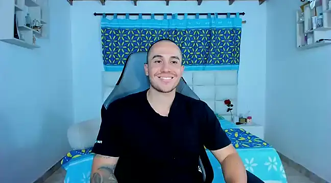 Snapshot of juan__jimenez chatting on 01/26/25, 12:05 juan jimenez online show from 01/26/25, 12:05