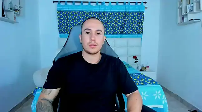 Snapshot of juan__jimenez chatting on 01/26/25, 03:17 juan jimenez online show from 01/26/25, 03:17