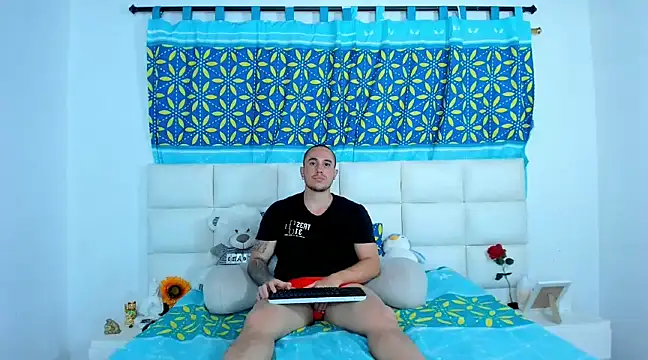 Snapshot of juan__jimenez chatting on 02/12/25, 05:37 juan jimenez online show from 02/12/25, 05:37