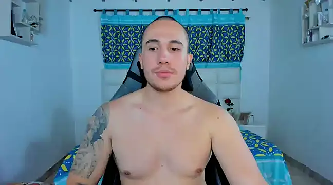 Snapshot of juan__jimenez chatting on 02/13/25, 10:00 juan jimenez online show from 02/13/25, 10:00