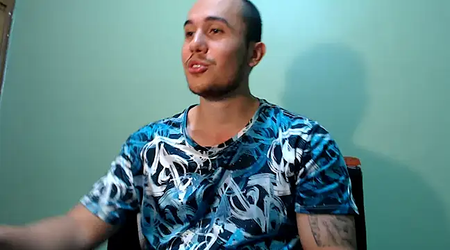 Snapshot of juan__jimenez chatting on 02/22/25, 07:45 juan jimenez online show from 02/22/25, 07:45