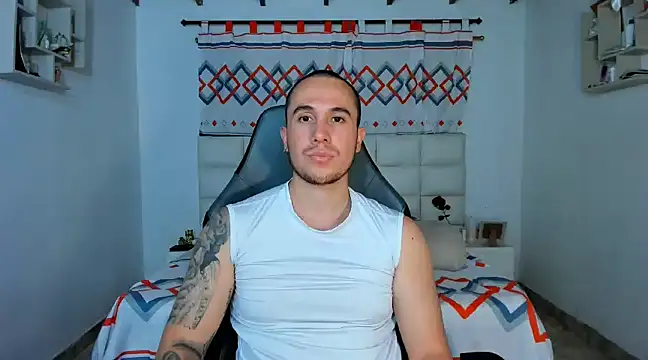 Snapshot of juan__jimenez chatting on 03/17/25, 11:32 juan jimenez online show from 03/17/25, 11:32