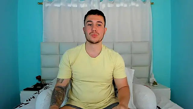 Snapshot of juan__jimenez chatting on 09/20/25, 07:37 juan jimenez online show from 09/20/25, 07:37