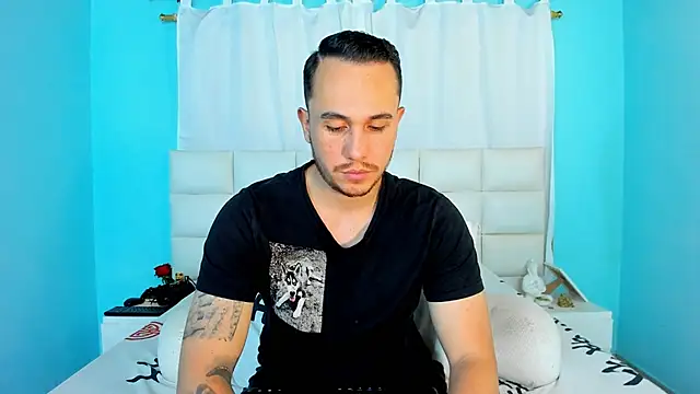 Snapshot of juan__jimenez chatting on 11/13/25, 12:31 juan jimenez online show from 11/13/25, 12:31