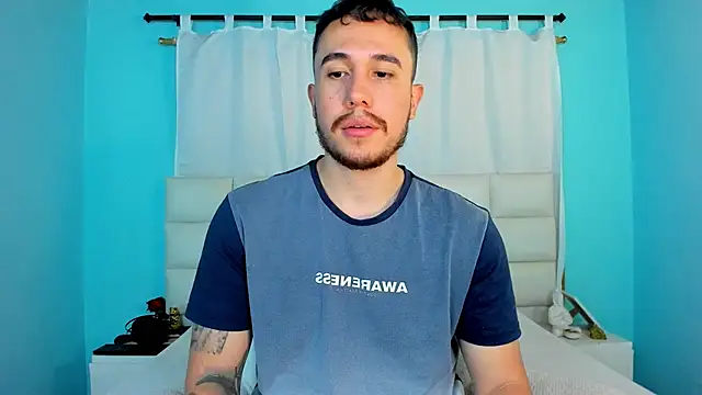 Snapshot of juan__jimenez chatting on 12/14/25, 10:25 juan jimenez online show from 12/14/25, 10:25