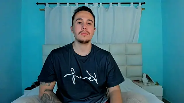 Snapshot of juan__jimenez chatting on 03/19/26, 11:42 juan jimenez online show from 03/19/26, 11:42