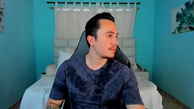 Snapshot of juan__jimenez chatting on 03/28/26, 05:45 juan jimenez online show from 03/28/26, 05:45