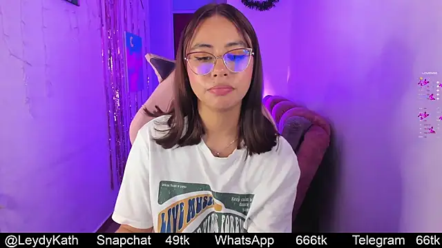 Snapshot of Nasha_abby chatting on 12/29/24, 01:56 Nasha abby online show from 12/29/24, 01:56