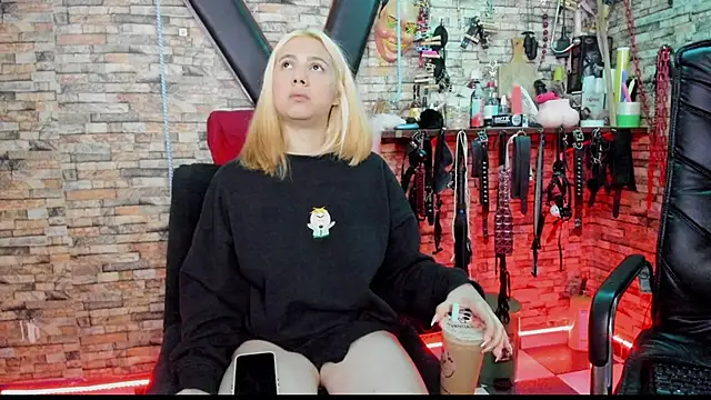 Liltildeman moon online show from 09/23/25, 02:36