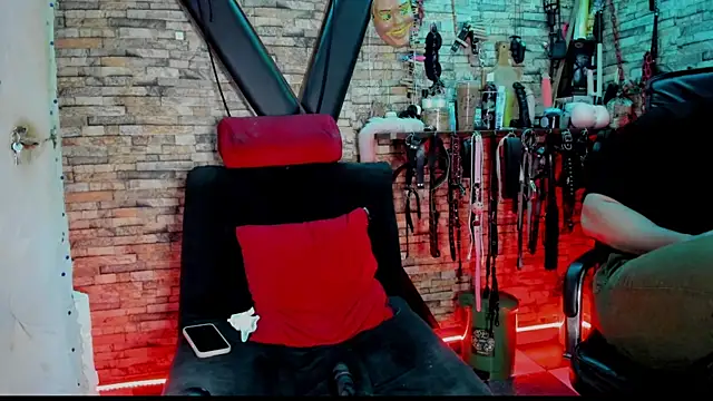 Liltildeman moon online show from 11/13/25, 04:44