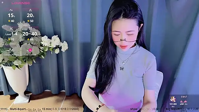 candy-yiyi online show from 12/16/24, 04:02