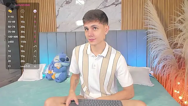 Snapshot of DustinLevine chatting on 03/25/26, 12:05 DustinLevine online show from 03/25/26, 12:05