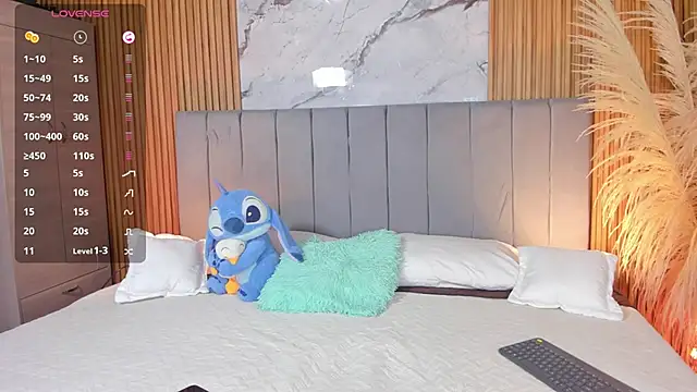 Snapshot of DustinLevine chatting on 04/10/26, 12:21 DustinLevine online show from 04/10/26, 12:21