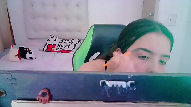  alicia z online show from 12/27/24, 05:37