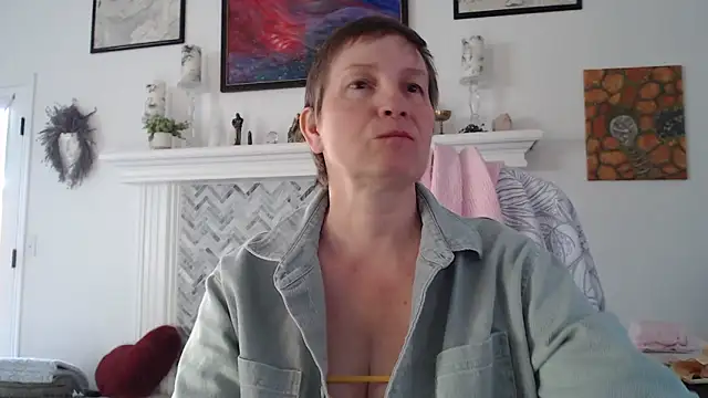 AuroraWillows online show from 02/07/26, 04:11