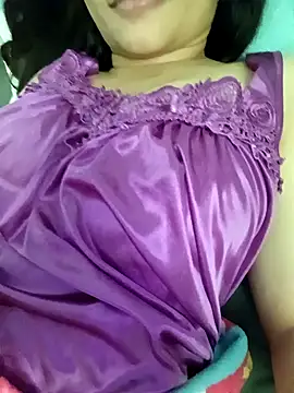 Snapshot of Beauty_Asian_Tina chatting on 11/11/25, 06:24 Beauty Asian Tina online show from 11/11/25, 06:24