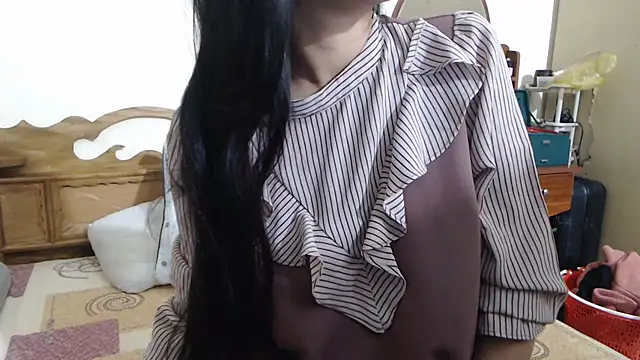 Snapshot of Beauty_Asian_Tina chatting on 11/28/25, 01:41 Beauty Asian Tina online show from 11/28/25, 01:41