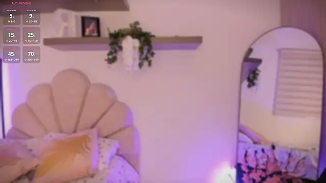 Snapshot of RachelMorgan01 chatting on 03/08/26, 02:04 RachelMorgan01 online show from 03/08/26, 02:04