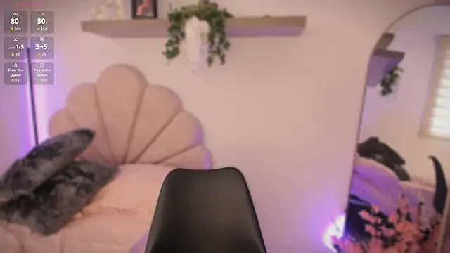 Snapshot of RachelMorgan01 chatting on 03/25/26, 12:33 RachelMorgan01 online show from 03/25/26, 12:33