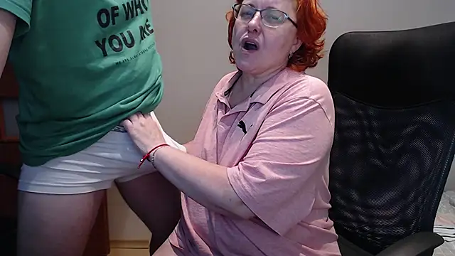 JoannaAndNeighbour online show from 12/04/24, 09:24