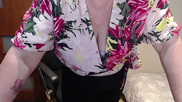 JoannaAndNeighbour online show from 02/03/25, 11:42