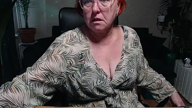 JoannaAndNeighbour online show from 09/10/25, 07:41