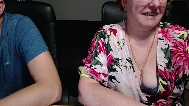 JoannaAndNeighbour online show from 10/28/25, 09:35