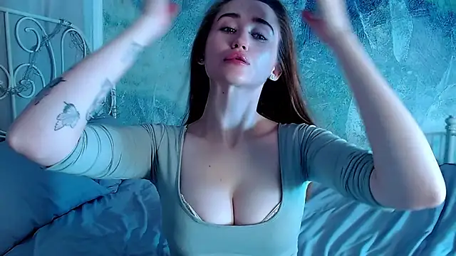 millllina online show from 10/19/25, 12:44