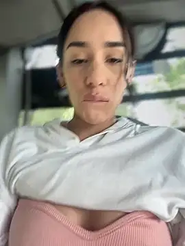   IRIS   online show from 01/04/25, 06:09