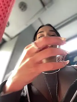   IRIS   online show from 01/08/25, 10:16