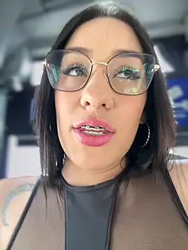   IRIS   online show from 09/08/25, 02:49