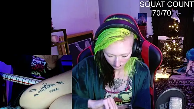 alicewonder09 online show from 12/01/25, 07:24