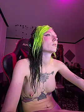 alicewonder09 online show from 02/03/26, 06:40