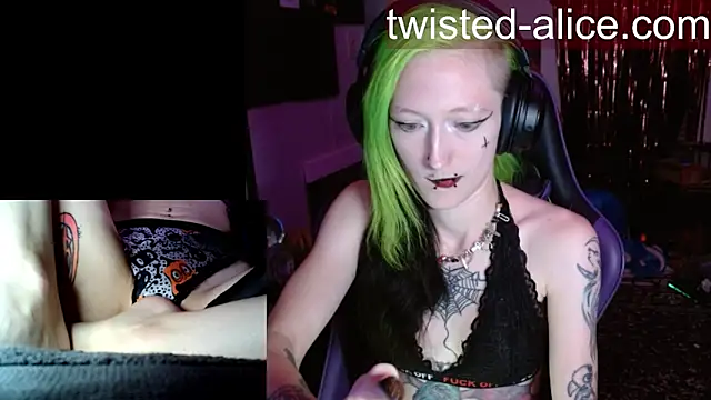 Snapshot of alicewonder09 chatting on 07/02/26, 03:17 alicewonder09 online show from 07/02/26, 03:17
